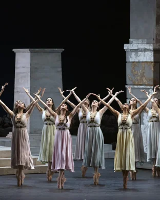 World Ballet Company: Swan Lake with Live Orchestra
